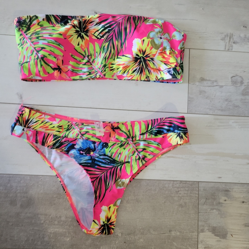 Super cute bikini. Size XL